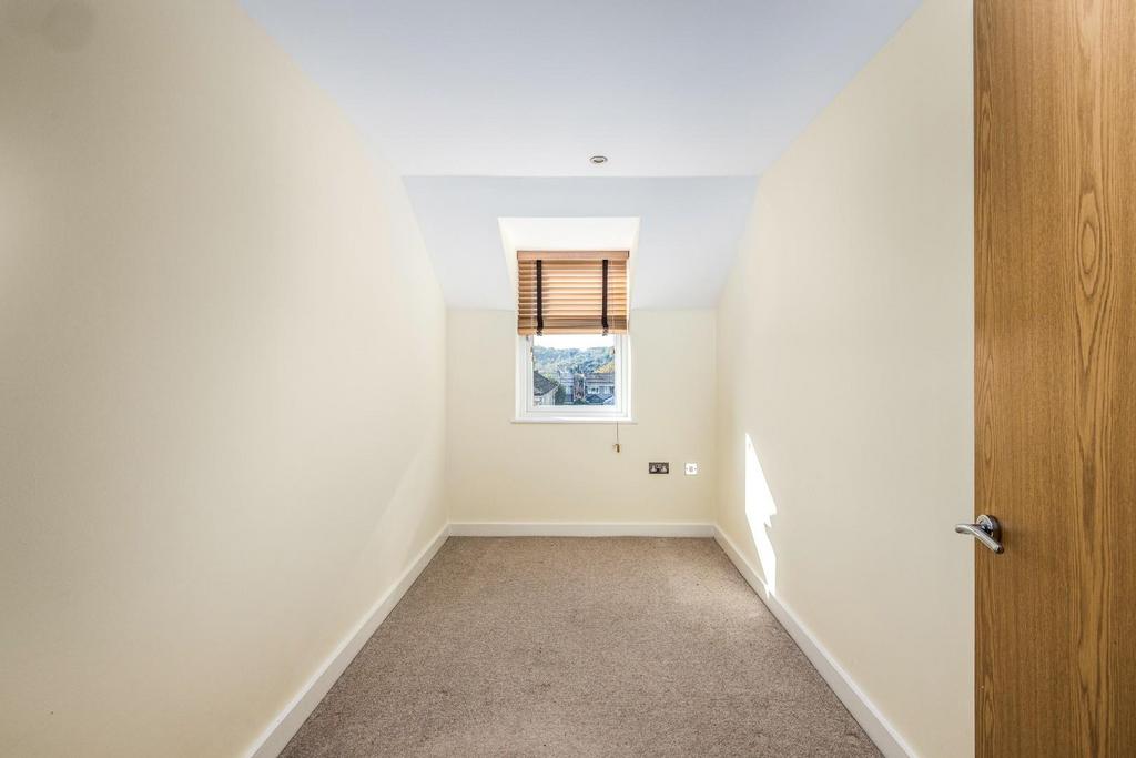 3 Savoy Court 6.jpg