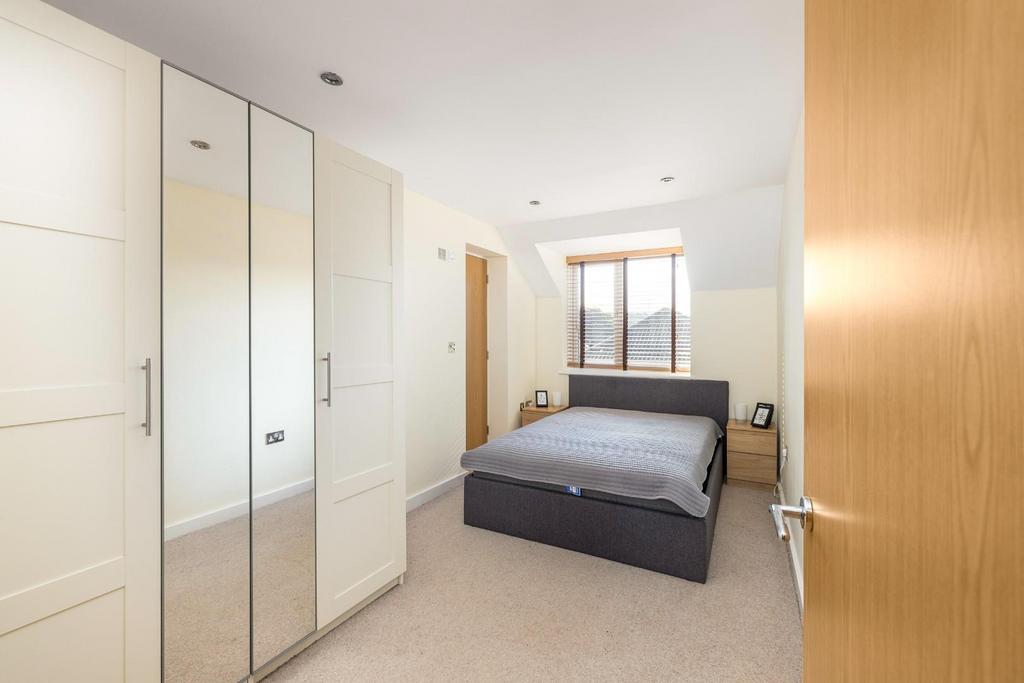 3 Savoy Court 5.jpg