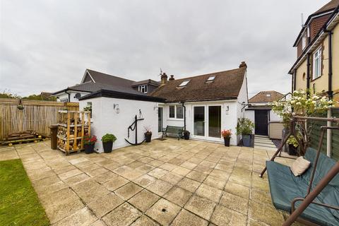 11 King Arthurs Drive, Strood, Rochester, ME2 3LZ