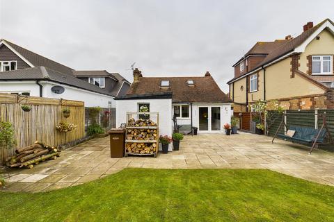 11 King Arthurs Drive, Strood, Rochester, ME2 3LZ