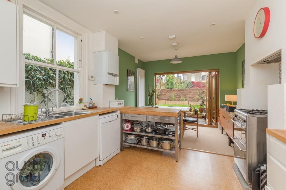 Addison Road, 115-13.JPG