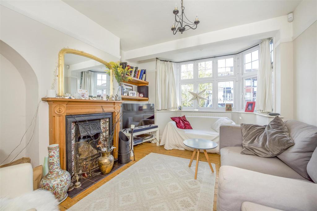 Lincoln Avenue, Twickenham 4 bed semidetached house £775,000