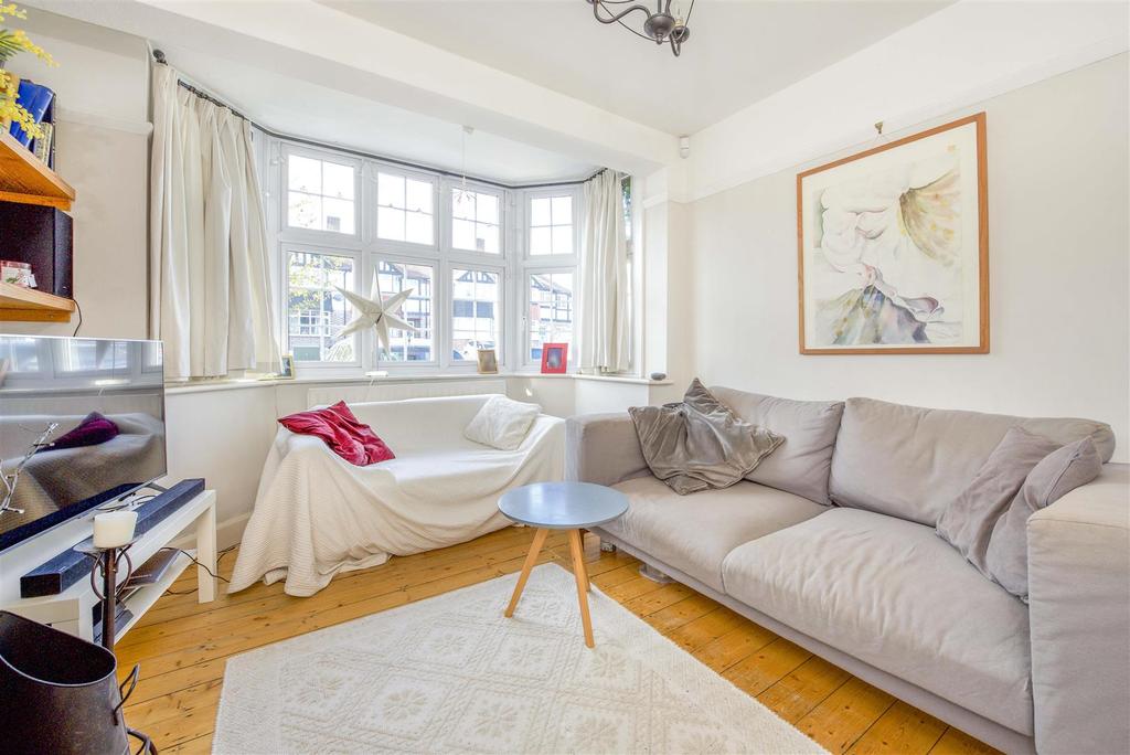 Lincoln Avenue, Twickenham 4 bed semidetached house £775,000