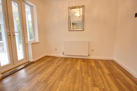 17 Ashdene Close, Willerby, Hull, HU10 6LW