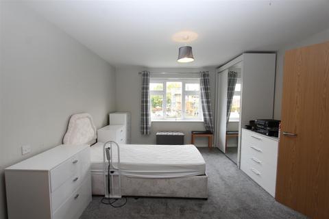 2 bedroom retirement property for sale - North Street, Milton Regis, Sittingbourne