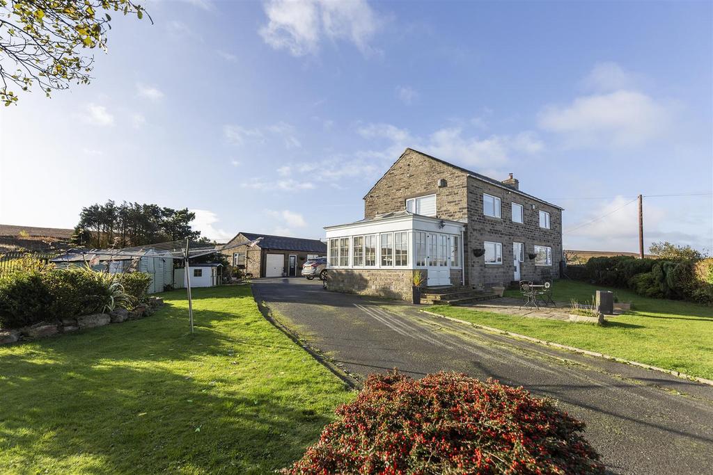 Lower Tom Pitts Farm, Chain Road, Slaithwaite 5 bed detached house for