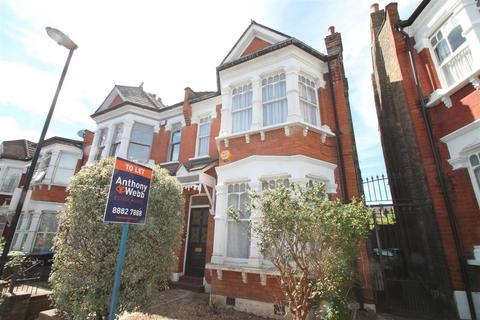 2 bedroom flat to rent, Osborne Road, Palmers Green, London N13
