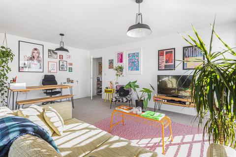 1 bedroom flat for sale - Pomeroy Street, London