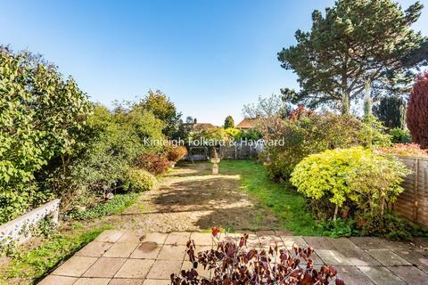 23 Heathway, Croydon, CR0 8PZ