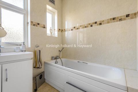 23 Heathway, Croydon, CR0 8PZ