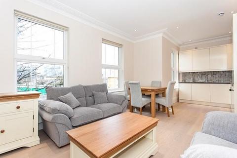 2 bedroom flat for sale, Windmill Road, Brentford, TW8