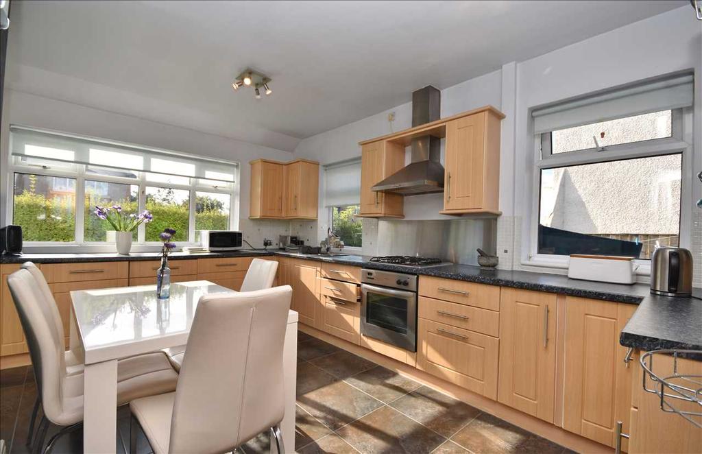 Highfield Road South, Chorley 3 bed semidetached house £230,000