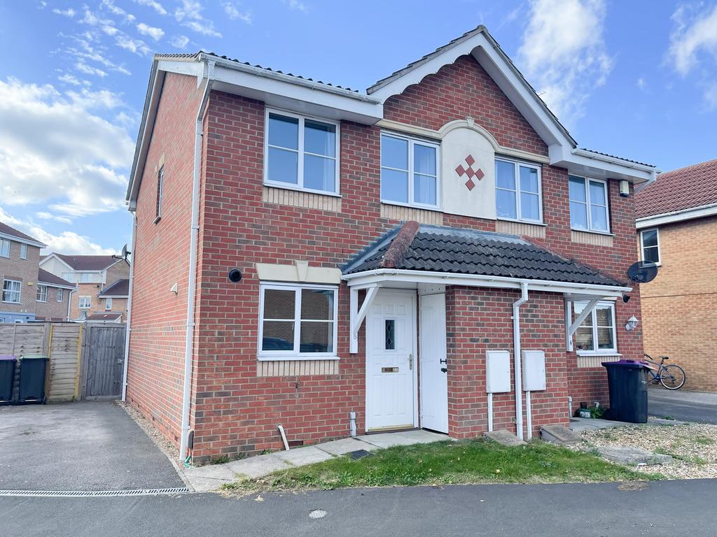 Hadrians Road, Bracebridge Heath, LN4 2 bed semidetached house £725