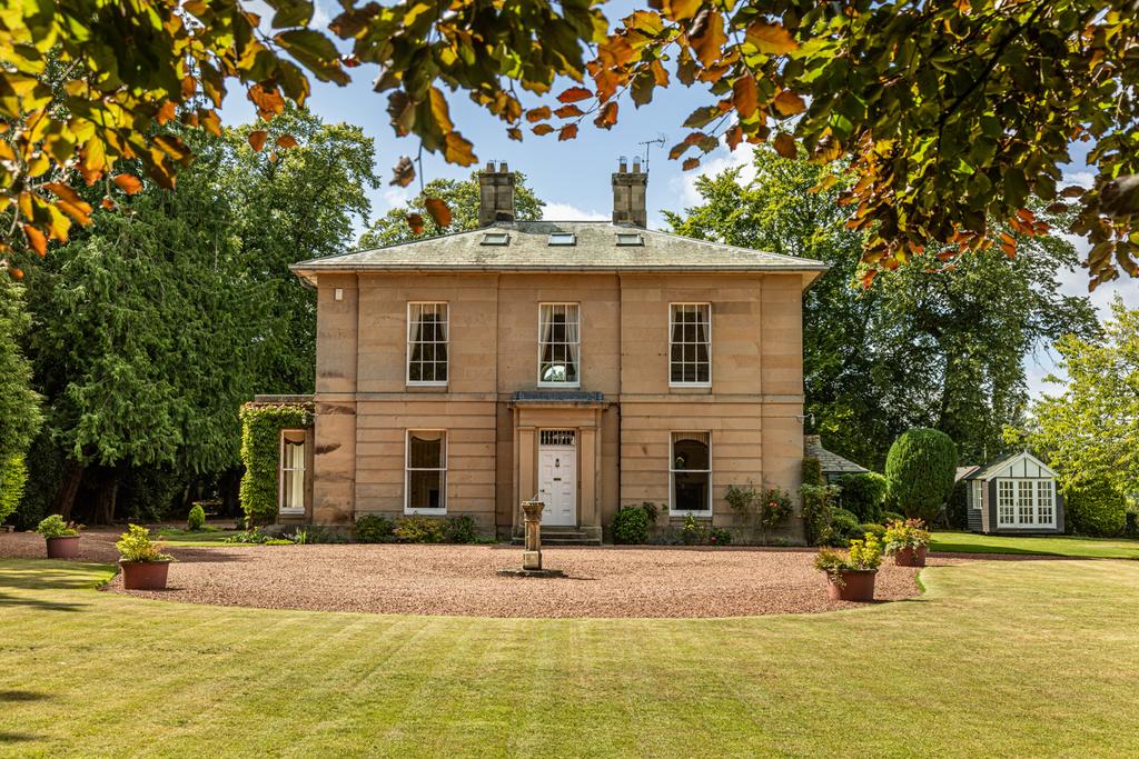 Eden Bank, Wetheral, Carlisle, Cumbria CA4 6 bed detached house for