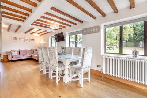 Bushylees Farm House Pear Tree Lane, Shorne, Gravesend, DA12 3JX