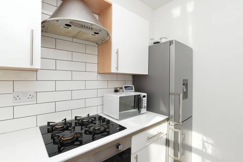 1 Baberton Square, Juniper Green, EH14 5DP