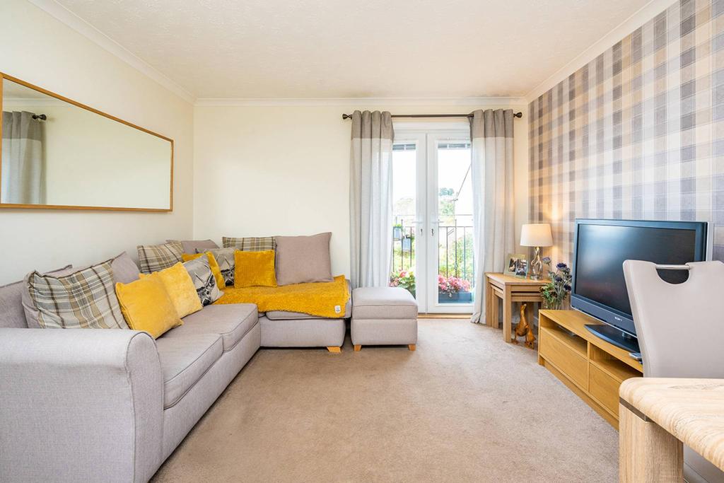 22 Pettycur Bay, Kinghorn, KY3 9SB 2 bed flat £157,000