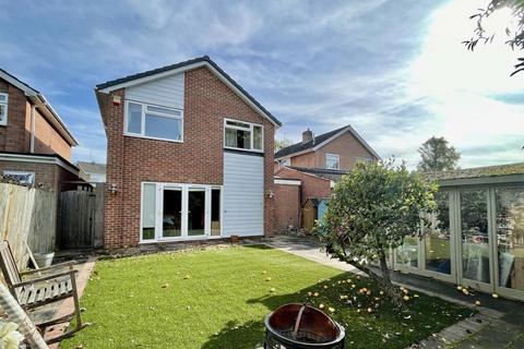 27 Dene Close, Ringwood, BH24 1TB