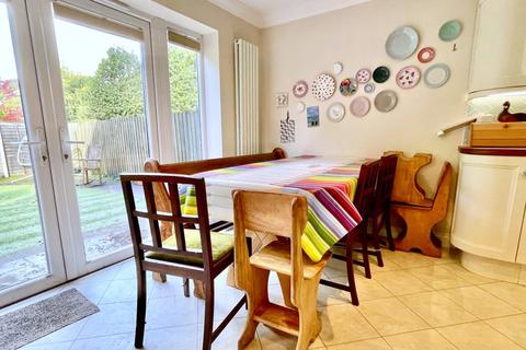 27 Dene Close, Ringwood, BH24 1TB