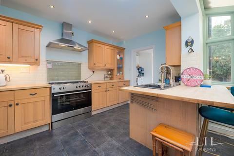 4 bedroom semi-detached house for sale - New London Road, Chelmsford