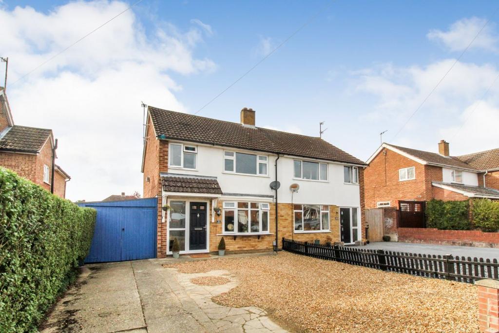 Stanhope Road, Bedford 3 bed semidetached house for sale £375,000