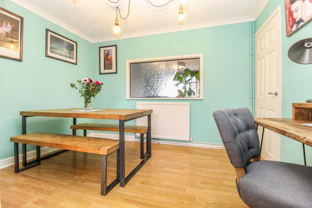 Stanhope Road, Bedford 3 bed semidetached house for sale £375,000
