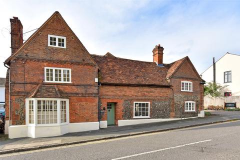 4 bedroom detached house to rent, High Street, Lane End, High Wycombe, Buckinghamshire, HP14