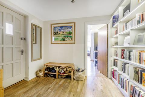 121a Alexandra Road, London, SW19 7JY