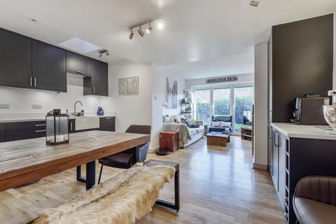 121a Alexandra Road, London, SW19 7JY