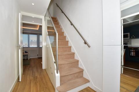 22 Clendon Way, London, SE18 7DR