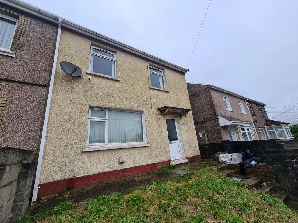 54 Brynna Road, Cwmavon, Port Talbot... 3 bed semidetached house £44,000