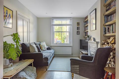 33 Lion Lane, Haslemere, GU27 1JF