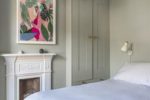 33 Lion Lane, Haslemere, GU27 1JF