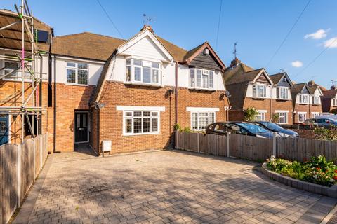 75 Broadview Avenue, Gillingham, ME8 9DE
