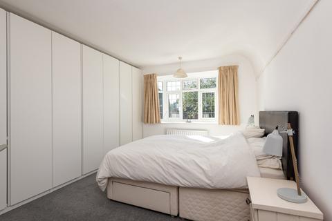 75 Broadview Avenue, Gillingham, ME8 9DE