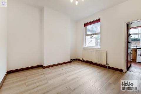 2 bedroom terraced house to rent - Wrexham Road, London, E3