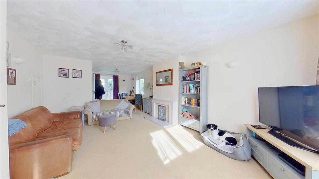 Overmead, ShorehambySea, West... 3 bed end of terrace house £400,000