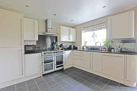 5 bedroom semi-detached house for sale - 17 Woodturners Close, Sutton in Craven,