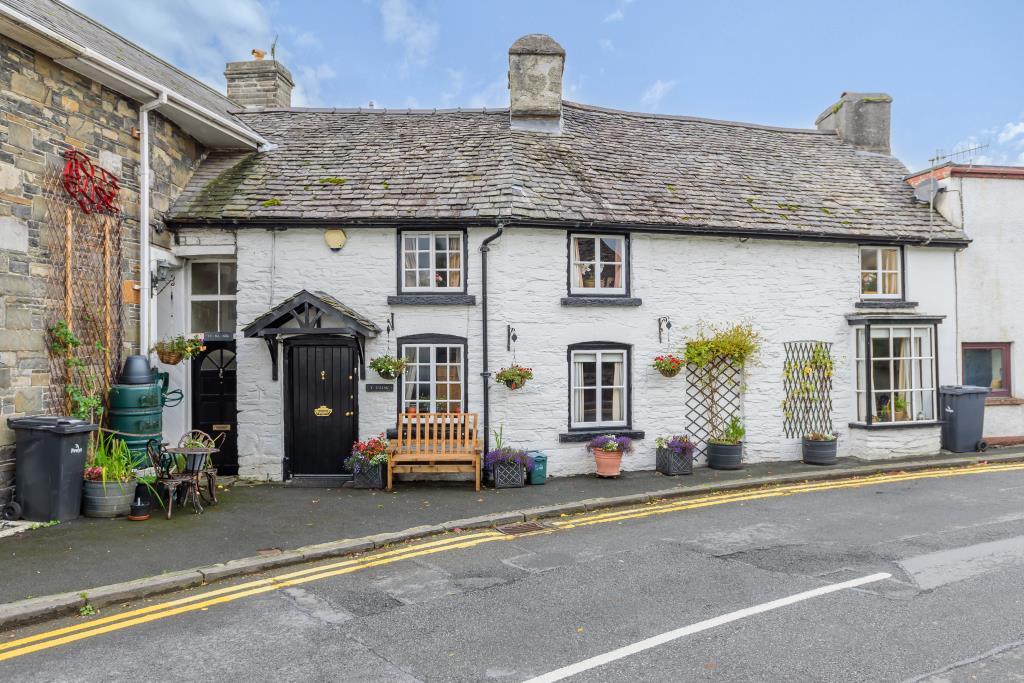 Church Street, Rhayader, LD6 3 bed detached house for sale £230,000