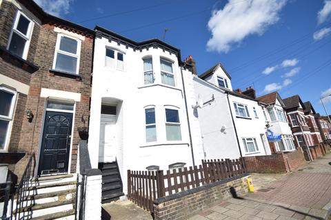 Flat 2, 27 Clarendon Road, Luton, LU2 7PQ