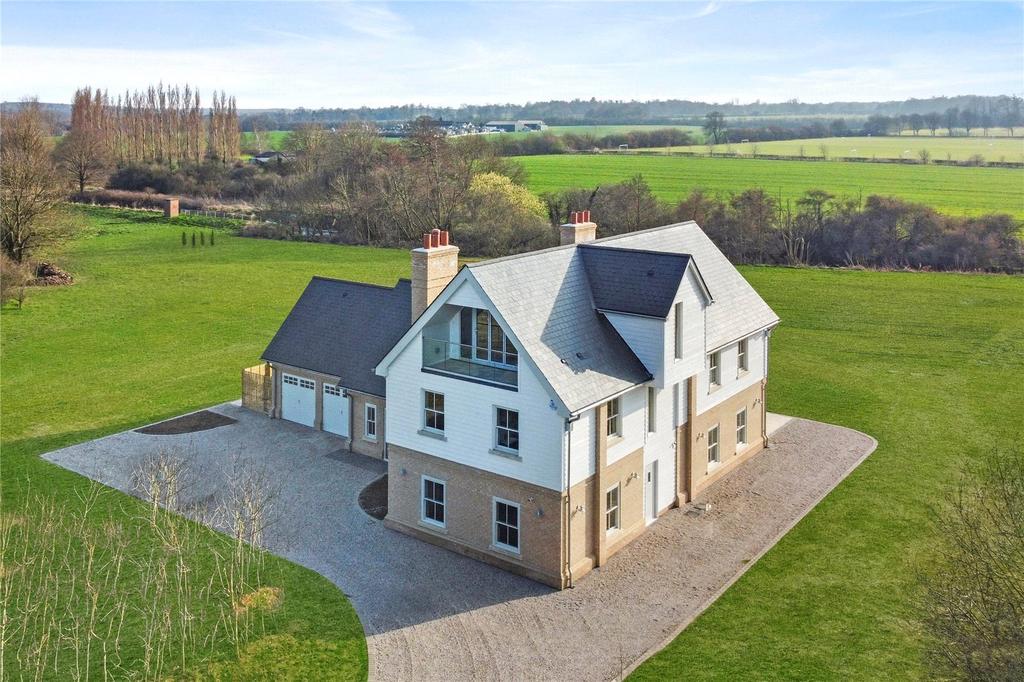 Chelmsford Road, Writtle, Chelmsford... 5 bed detached house £5,500 pcm (£1,269 pw)
