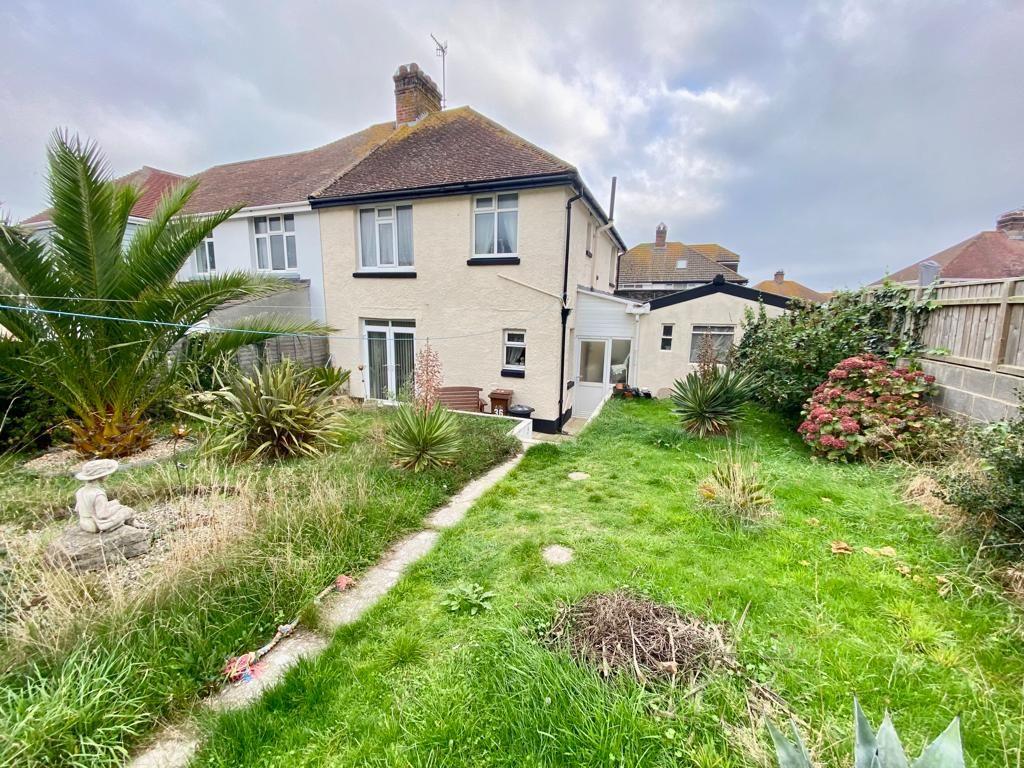 Southdown Road, Weymouth 3 bed semidetached house £400,000