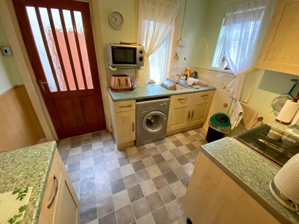 Southdown Road, Weymouth 3 bed semidetached house £400,000