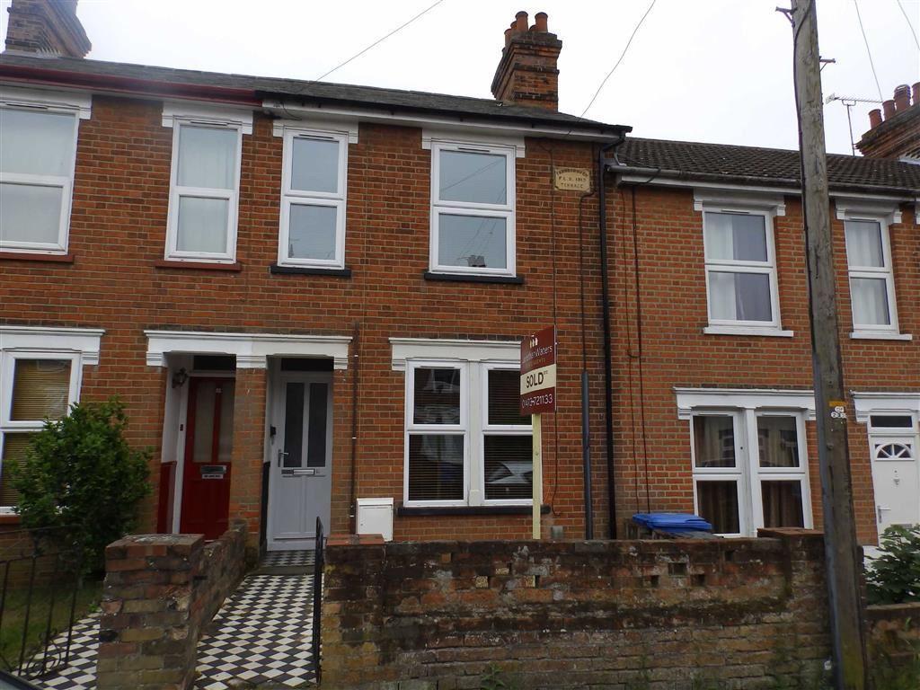 Gladstone Road, Ipswich IP3 3 bed terraced house to rent £950 pcm (£