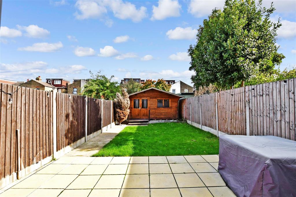 Mordon Road, Ilford, Essex 3 bed terraced house for sale £525,000