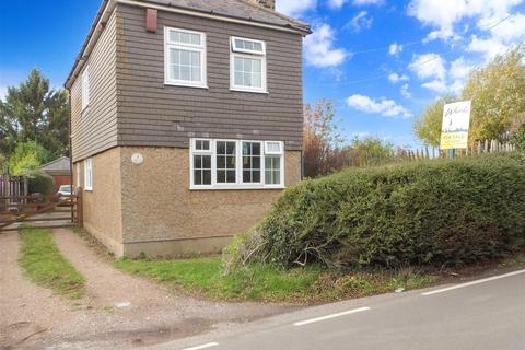 Henhurst Cottage Henhurst Road, Cobham, Gravesend, DA12 3AW