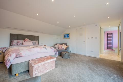 7 Wall Drive, Sutton Coldfield, B74 4DF