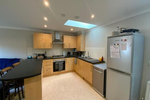 26 Crofton Square, Sherfield On Loddon, Hook, RG27 0SX