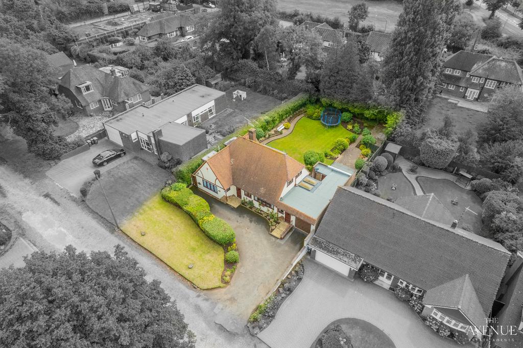 Beacon Road,Walsall,WS5 3LF 3 bed detached house £575,000