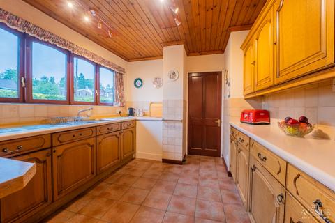 16 Beacon Road, Walsall, WS5 3LF